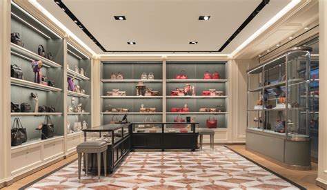 gucci store interior.